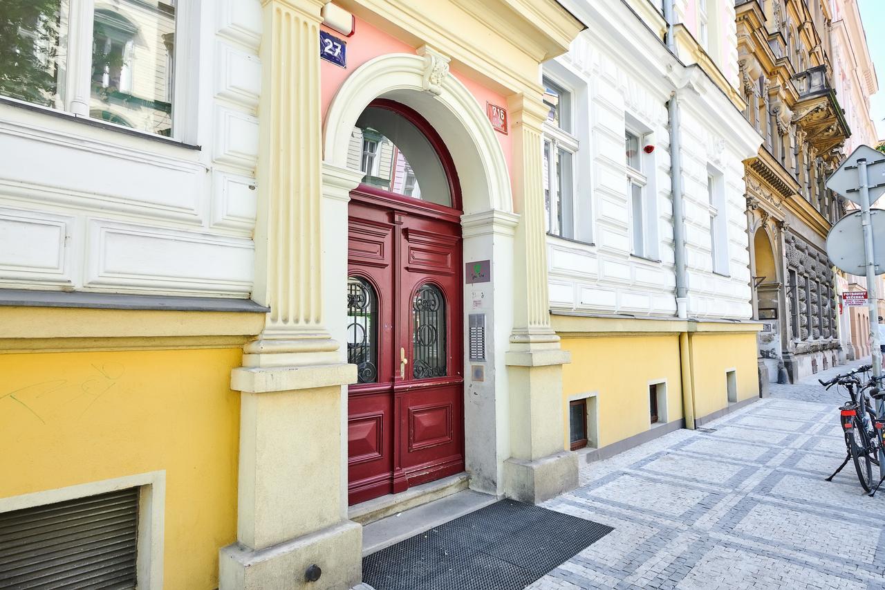 Zborovska * Praag