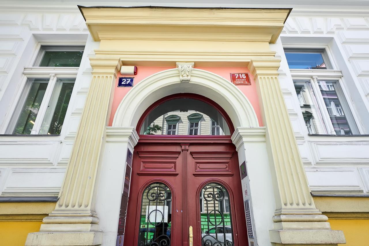Zborovska * Praag