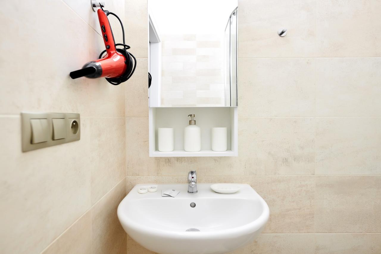 Zborovska Appartement Praag